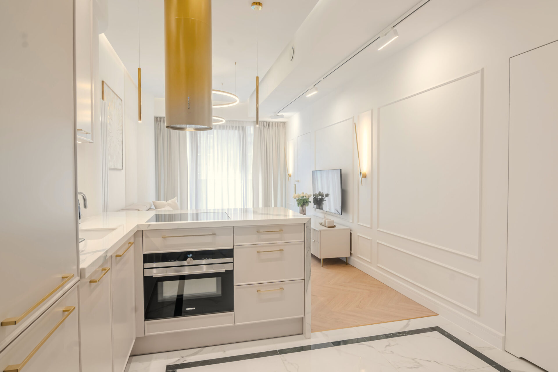 APARTAMENT 1 W HANZA TOWER