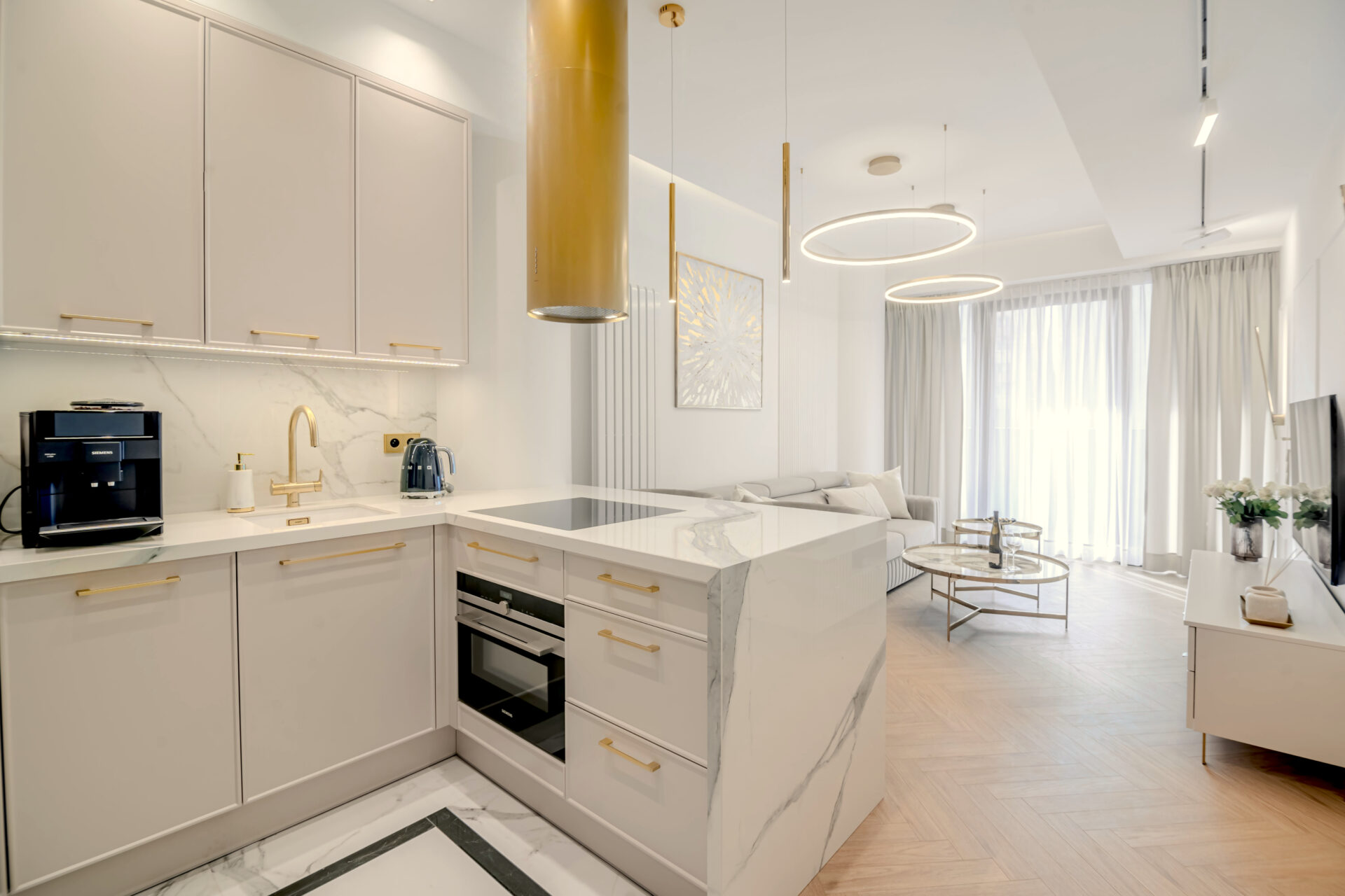 APARTAMENT 1 W HANZA TOWER