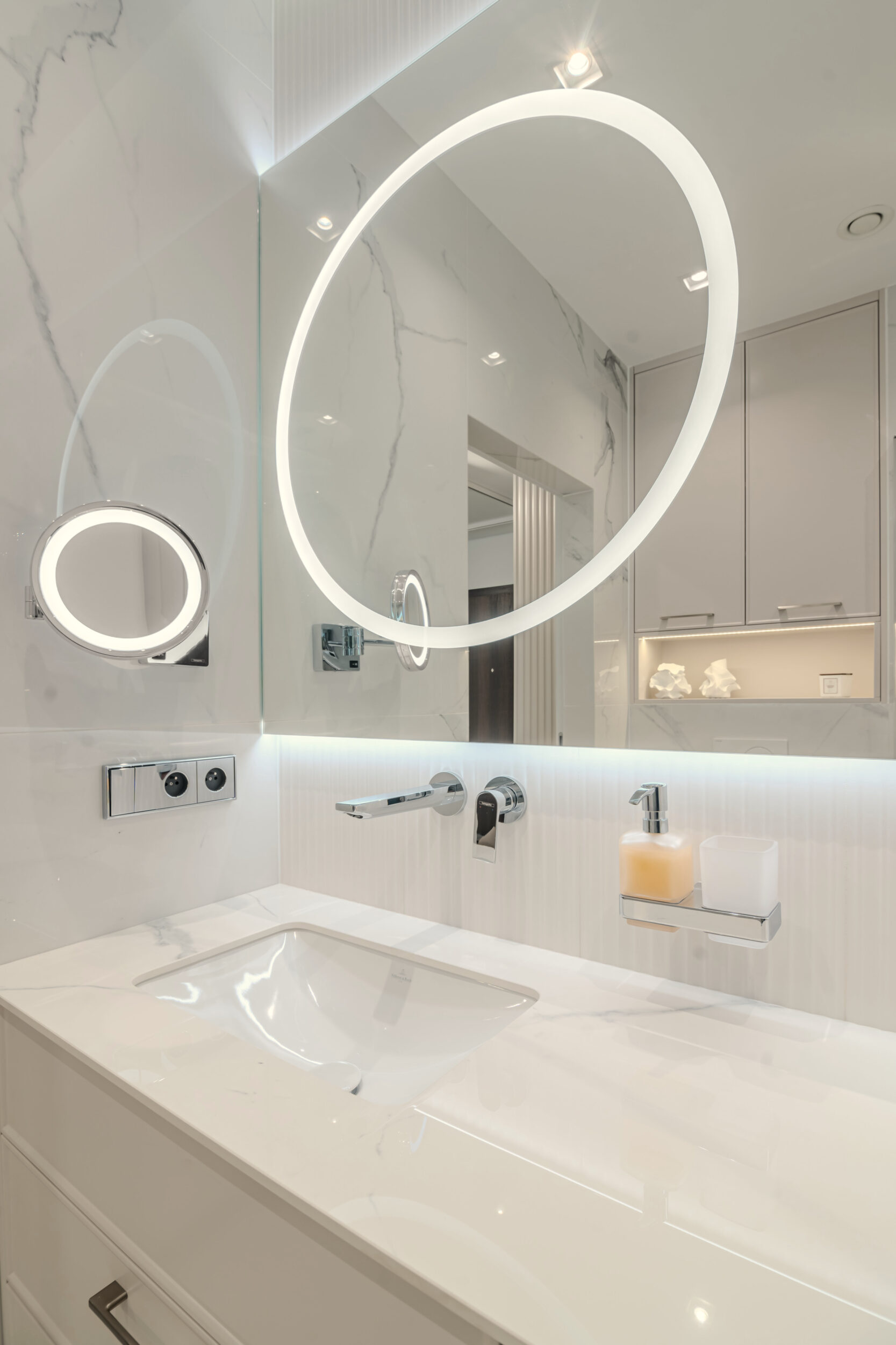 APARTAMENT 1 W HANZA TOWER